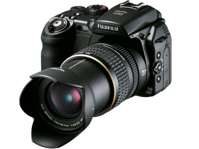 FinePix S9100