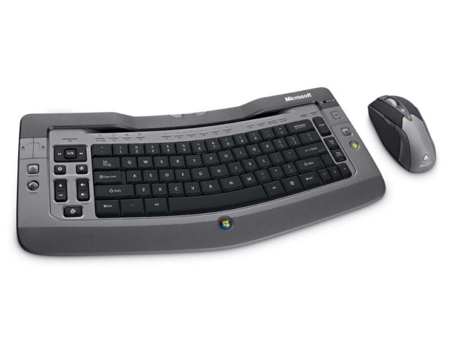 Wireless Entertainment Desktop 7000 69Z-00012