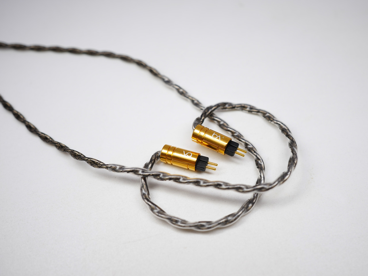 Silversonic MKVIII 4-Wire BEA-2083 4.4mmバランス(5極)⇔2ピン [1.2m]