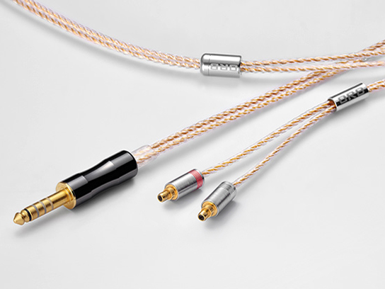 Clear force Ultimate CL Pentaconn ear Long 4.4φ 4.4mmバランス(5極)⇔専用端子 [1.2m]